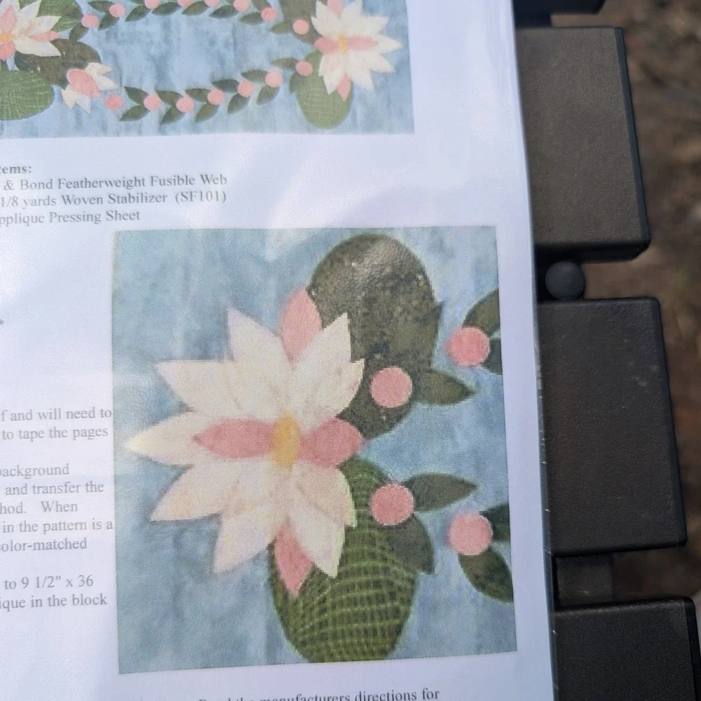 Red House Designs Dancing Lillies Applique Quilt Pattern Fabric Kit 9x36 Blue